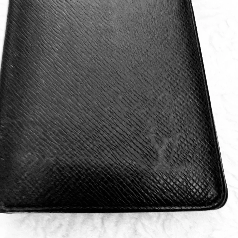 Louis Vuitton Portefeuille Taiga M32572 Black Leather SP4182 Unisex Long Wallet